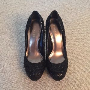 Black sequin heels. Perfect for NYE!